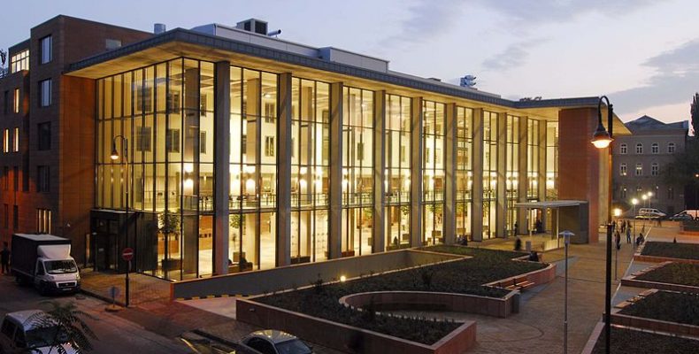 Családbarát Egyetem címet kapott a Semmelweis Egyetem
